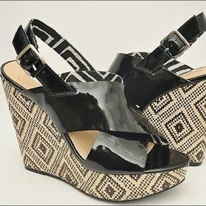 BCBG Y2K DIAMOND shape Raffia Wedges in Black patent Leather Platform 5” heels
